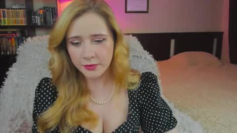 Snapshot of lavender_tender chatting on September 23, 7:53 pm Lav online show from September 23, 7:53 pm