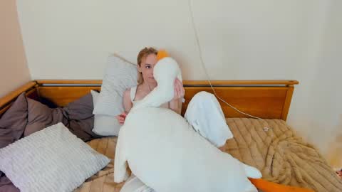 Alice online show from March 29, 7:43 am