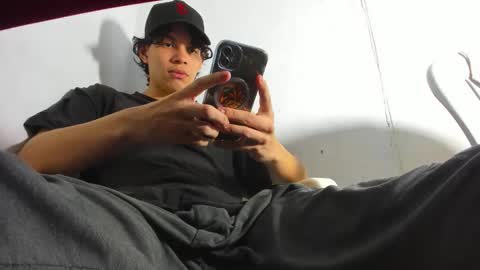 Snapshot of lax777_ chatting on September 20, 12:08 pm ZAmbrano online show from September 20, 12:08 pm
