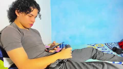 Snapshot of lax777_ chatting on September 9, 3:28 am ZAmbrano online show from September 9, 3:28 am