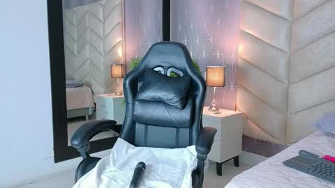 laya online show from February 6, 4:49 am