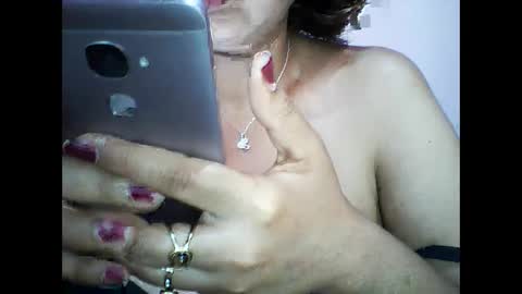 layanah12 online show from January 8, 1:31 pm