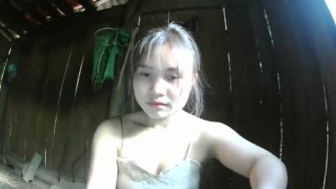 layla_999 online show from March 2, 9:27 am