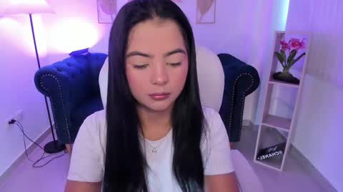 Layla Breezee online show from March 14, 11:47 am