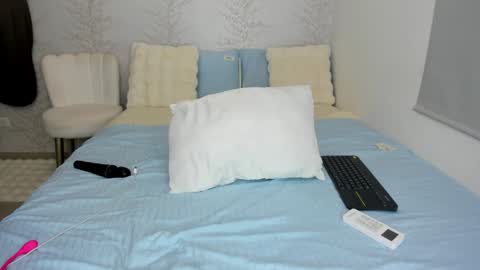 Layla Vanegas online show from January 9, 9:26 pm