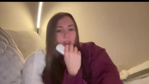 laylahlaylah1 online show from December 14, 11:16 am