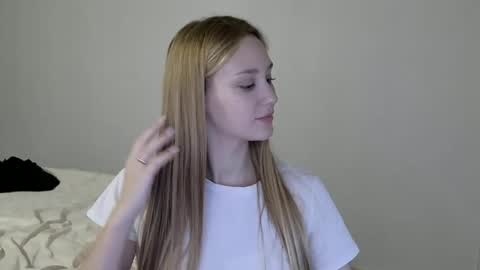 LaylaPretty001 online show from December 5, 8:16 am