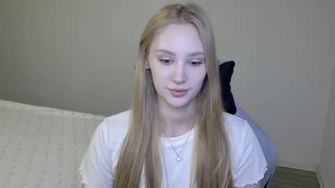 LaylaPretty001 online show from November 13, 5:32 am