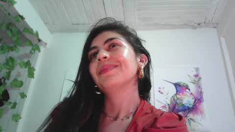 laylashani online show from January 23, 8:15 am