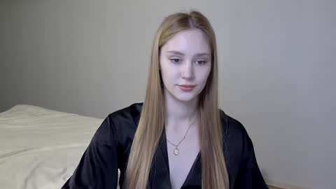 Laylla001 online show from January 6, 5:52 am