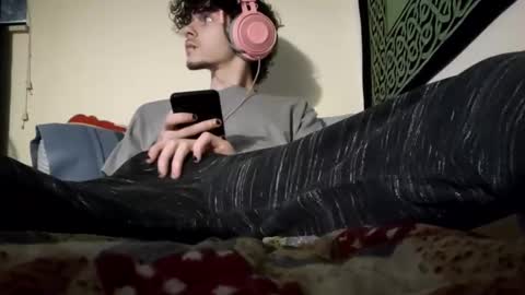 Stitch online show from March 9, 4:05 am