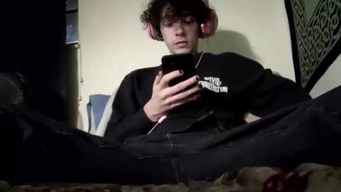 Stitch online show from March 6, 2:09 am