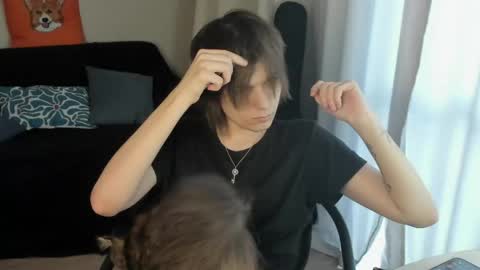 Alex online show from April 16, 3:28 am