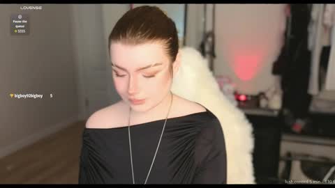 lazy girl Lizzy online show from May 17, 9:29 am