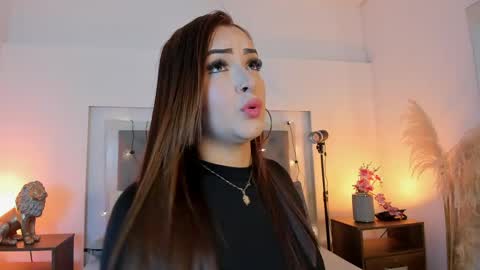 lea_walkerr online show from April 7, 7:16 pm