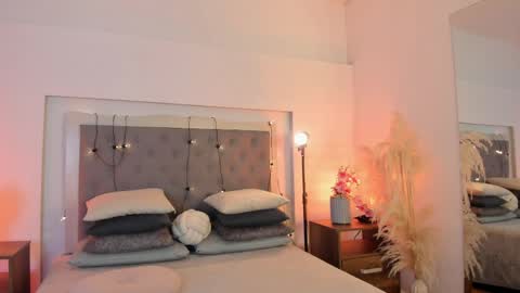 lea_walkerr online show from March 30, 7:25 pm