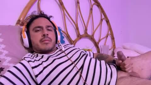 leafar_volkov online show from October 4, 8:34 am