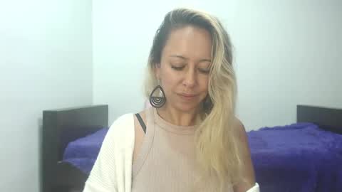 leah_susman online show from October 7, 2:07 am