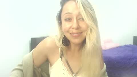 leah_susman online show from September 17, 1:42 am