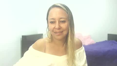 leah_susman online show from October 1, 2:10 am