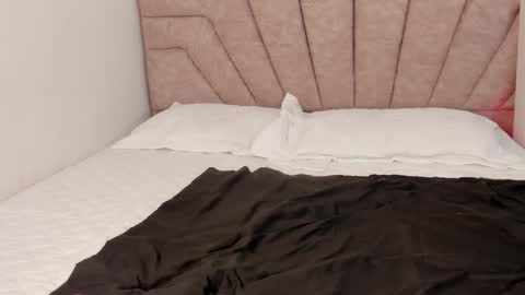 leahaltomm online show from October 29, 10:32 pm