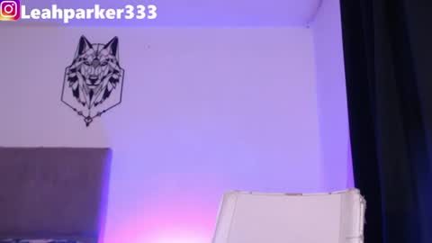 leahparker33 online show from July 11, 3:11 am