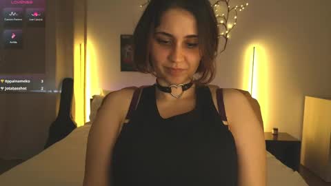 leahwoods online show from May 31, 5:39 am