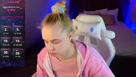 Leana Love online show from January 17, 8:24 am