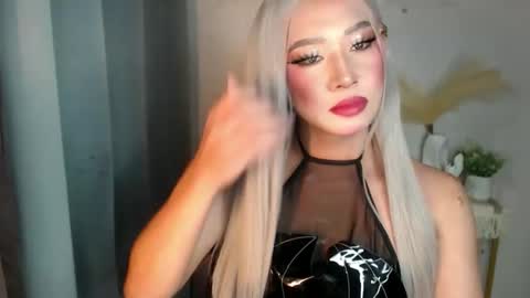 Miss Candy online show from June 6, 5:19 pm