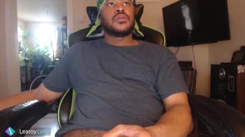 Learoy online show from February 2, 11:23 pm