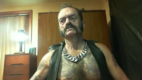 Snapshot of leathergreaser chatting on January 31, 7:08 pm leathergreaser online show from January 31, 7:08 pm