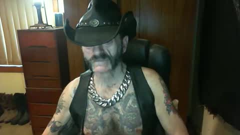 leathergreaser online show from November 7, 7:38 pm