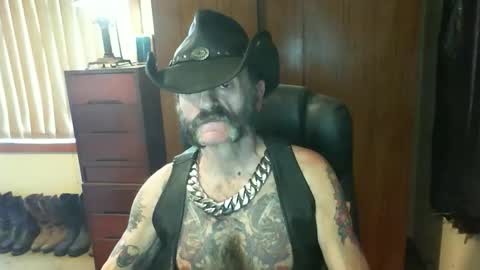 Snapshot of leathergreaser chatting on September 25, 1:56 am leathergreaser online show from September 25, 1:56 am
