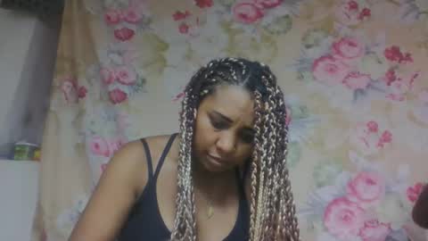 leatiana online show from March 25, 9:27 am