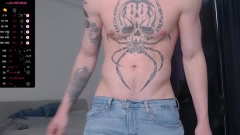 Snapshot of lechery_boy chatting on February 26, 9:33 am Lechery boy online show from February 26, 9:33 am