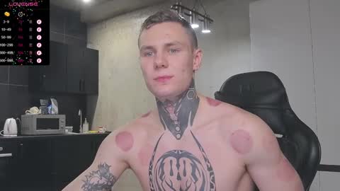 Snapshot of lechery_boy chatting on January 23, 10:44 pm Lechery boy online show from January 23, 10:44 pm