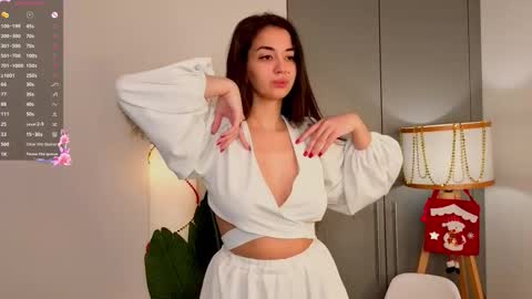 Jasmine online show from January 9, 6:19 am