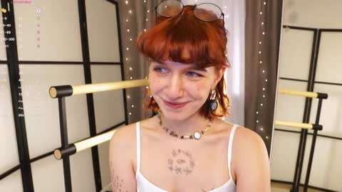 leelooyolo online show from January 15, 3:43 pm