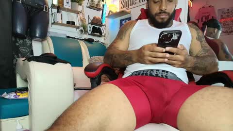 leenar_key online show from April 23, 3:24 pm