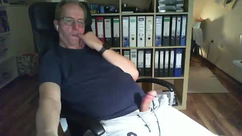 Dave online show from January 18, 12:30 am