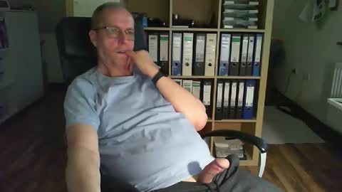 Dave online show from February 14, 4:32 pm