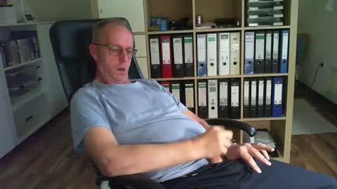 Dave online show from October 11, 3:48 pm