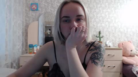 leggywily25 online show from December 12, 10:24 am