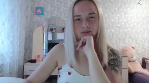 leggywily25 online show from October 23, 10:17 am