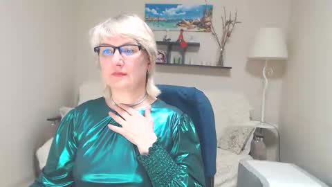 Leila Kinky online show from March 6, 2:29 pm