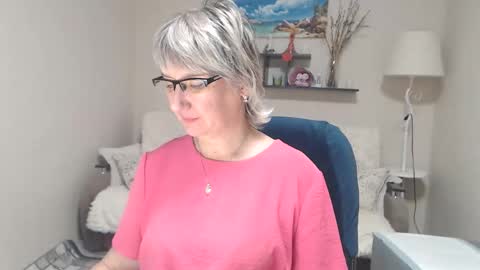 Leila Kinky online show from November 16, 7:54 am