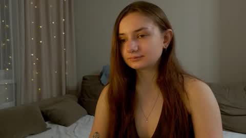 Lelia online show from March 20, 8:03 pm