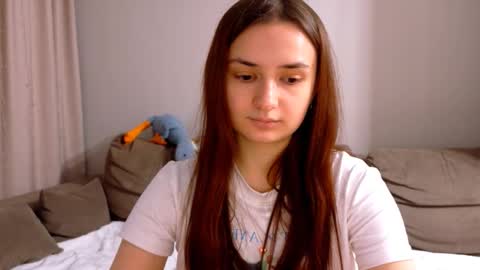 Lelia online show from December 17, 9:21 pm