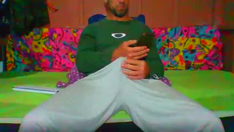 Snapshot of lemao77 chatting on October 20, 9:09 pm SEX MASTER online show from October 20, 9:09 pm