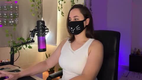 Lemi online show from November 21, 2:48 pm